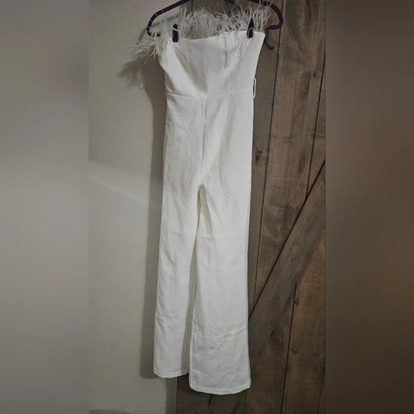 12th TRIBE Velma White Faux Feather Jumpsuit Size small. NWT - Picture 5 of 8